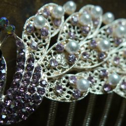 Peacock Pearl Shaw Pin